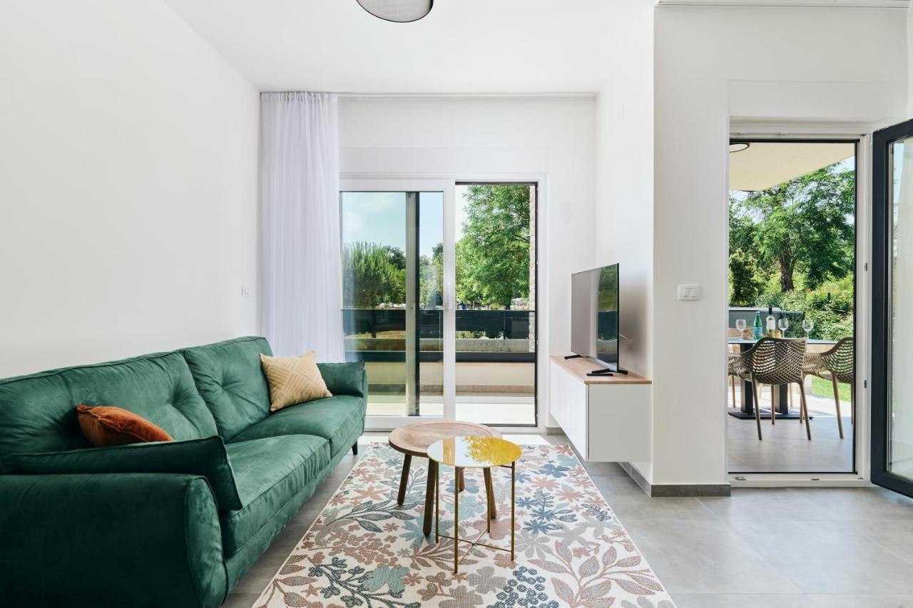 Apartments San Maris Umag Extérieur photo