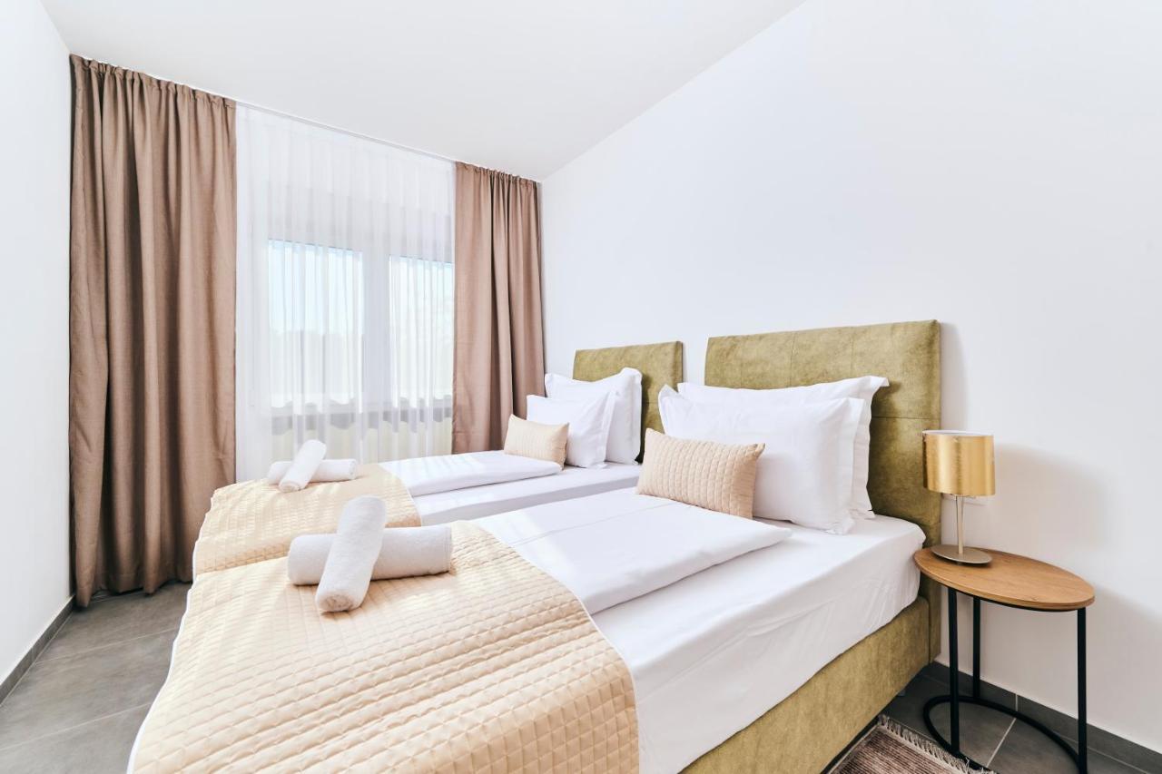 Apartments San Maris Umag Extérieur photo