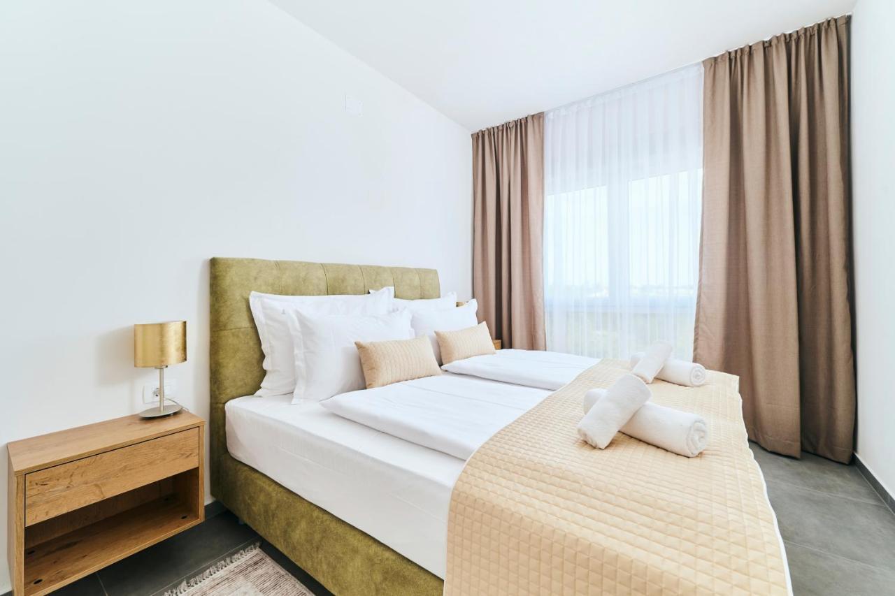 Apartments San Maris Umag Extérieur photo
